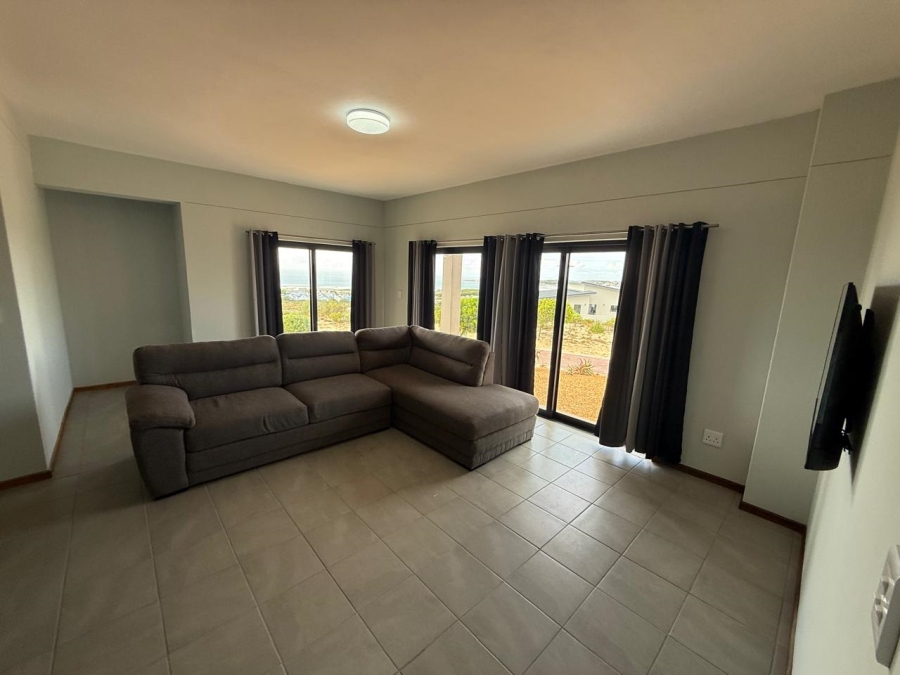 5 Bedroom Property for Sale in Stilbaai Oos Western Cape